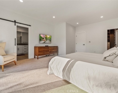 2402 Orchid Hill Place - Photo Thumbnail 12