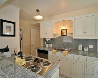 307 Rosemont - Photo Thumbnail 6