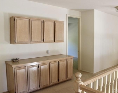 18159 Colonnades Place - Photo Thumbnail 14