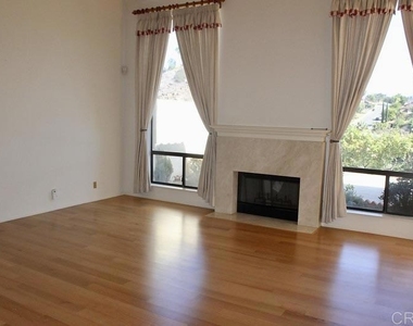 18159 Colonnades Place - Photo Thumbnail 6