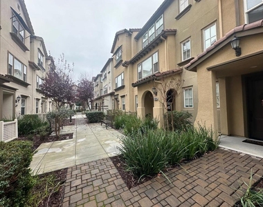 33411 Madelyn Terrace - Photo Thumbnail 15