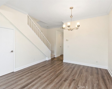 30902 Clubhouse Drive - Photo Thumbnail 14