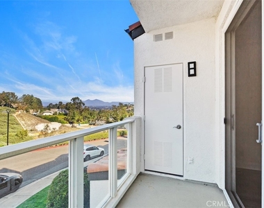 30902 Clubhouse Drive - Photo Thumbnail 31