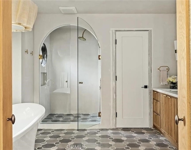 738 San Lorenzo - Photo Thumbnail 30