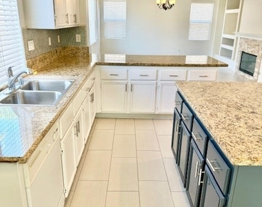 1562 Chesire Drive - Photo Thumbnail 24