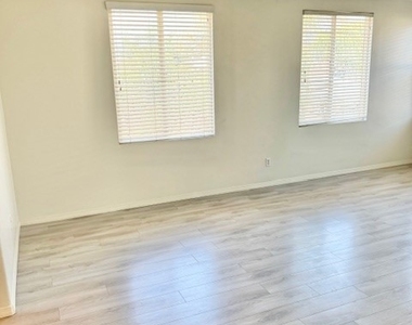 1562 Chesire Drive - Photo Thumbnail 38