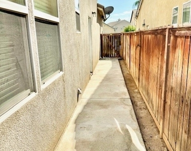 1562 Chesire Drive - Photo Thumbnail 62