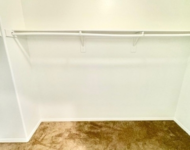 1562 Chesire Drive - Photo Thumbnail 43