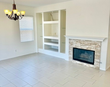 1562 Chesire Drive - Photo Thumbnail 15