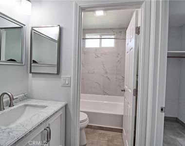 1278 Vista Serena Avenue - Photo Thumbnail 9