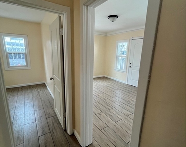 612 E 87th - Photo Thumbnail 4
