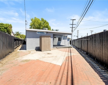 7629 Arcola - Photo Thumbnail 19