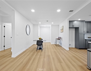 7629 Arcola - Photo Thumbnail 12