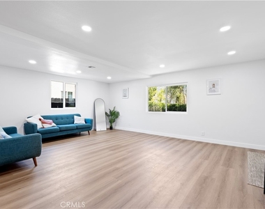 7629 Arcola - Photo Thumbnail 13
