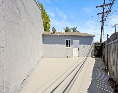 7629 Arcola - Photo Thumbnail 17