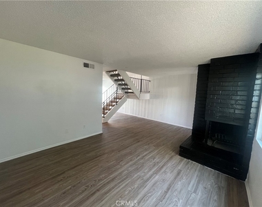 1341 Cameo Lane - Photo Thumbnail 4