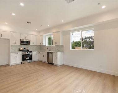 2843 Folsom - Photo Thumbnail 22