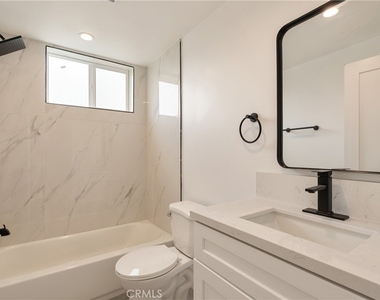 2843 Folsom - Photo Thumbnail 33