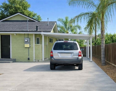 835 E Nocta - Photo Thumbnail 1