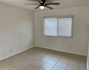 2064 Evergreen Street - Photo Thumbnail 6