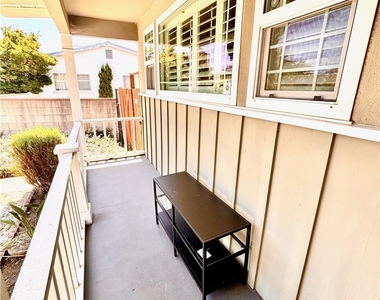 139 N Vecino - Photo Thumbnail 1