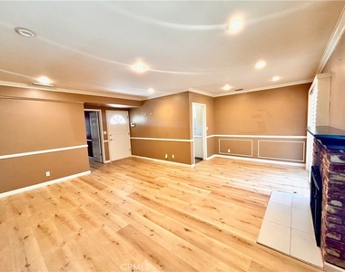 139 N Vecino - Photo Thumbnail 4