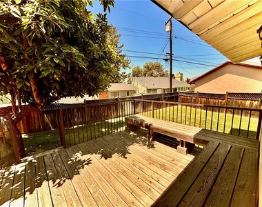 139 N Vecino - Photo Thumbnail 26