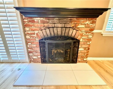 139 N Vecino - Photo Thumbnail 3