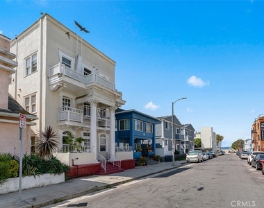 44 Navy Street - Photo Thumbnail 5