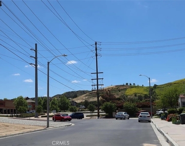 15882 Kingston Rd Road - Photo Thumbnail 2