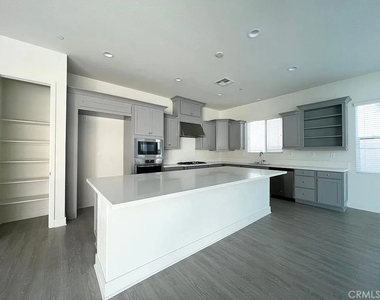 15882 Kingston Rd Road - Photo Thumbnail 5