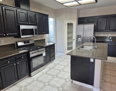 4016 Caldera Way - Photo Thumbnail 16