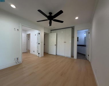 397 Ann Ct - Photo Thumbnail 6
