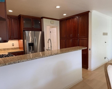397 Ann Ct - Photo Thumbnail 3