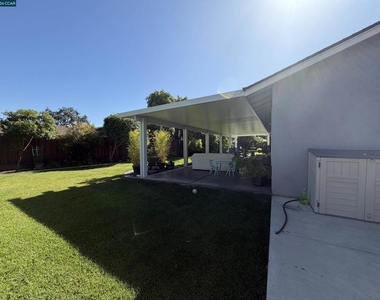 397 Ann Ct - Photo Thumbnail 17
