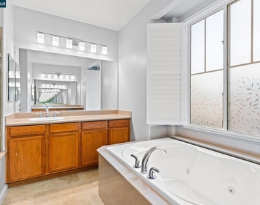 3927 Hidden Grove Ln - Photo Thumbnail 35