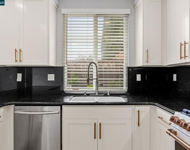 3927 Hidden Grove Ln - Photo Thumbnail 3