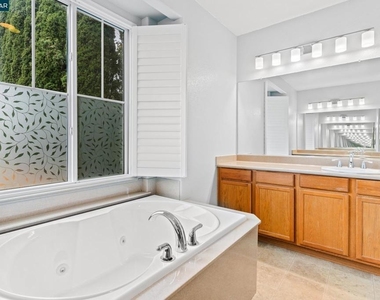 3927 Hidden Grove Ln - Photo Thumbnail 38