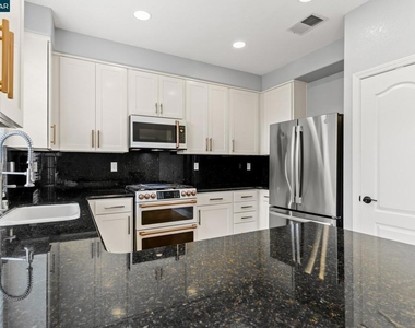 3927 Hidden Grove Ln - Photo Thumbnail 6