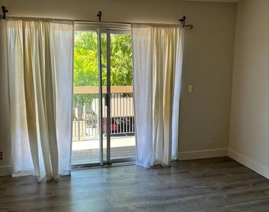 5313 Ridgeview Cir - Photo Thumbnail 14