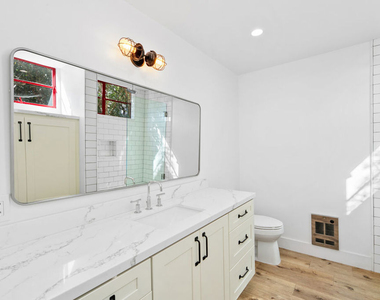 29235 Heathercliff Road - Photo Thumbnail 11