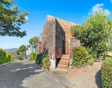 29235 Heathercliff Road - Photo Thumbnail 5