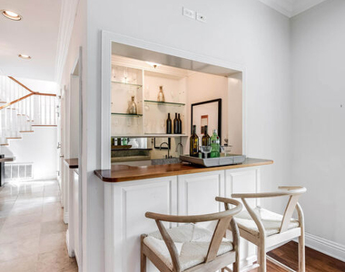 547 Loring Avenue - Photo Thumbnail 10