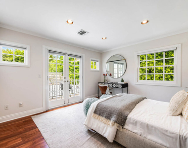 547 Loring Avenue - Photo Thumbnail 20