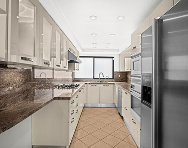 357 S El Camino Drive - Photo Thumbnail 5