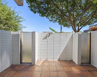 357 S El Camino Drive - Photo Thumbnail 26