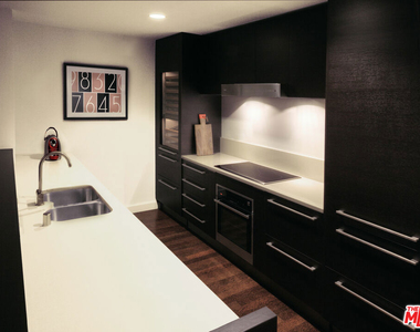 6250 Hollywood Boulevard - Photo Thumbnail 6