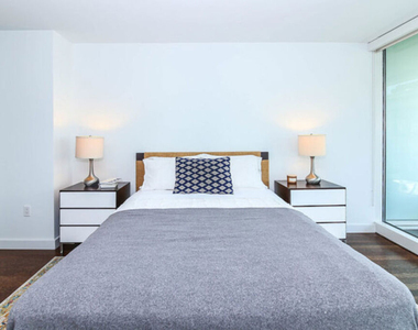6250 Hollywood Boulevard - Photo Thumbnail 22
