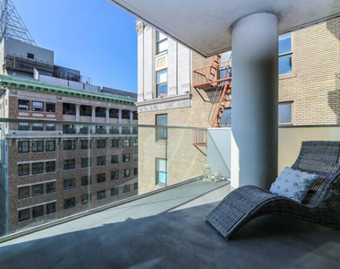 6250 Hollywood Boulevard - Photo Thumbnail 28