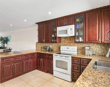 6481 Kanan Dume Road - Photo Thumbnail 6